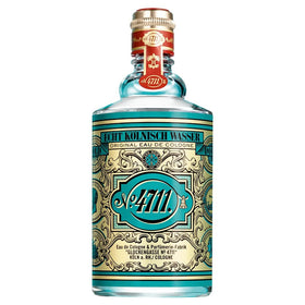 4711 sandalwood and floral extracts balance the scent with warmth.