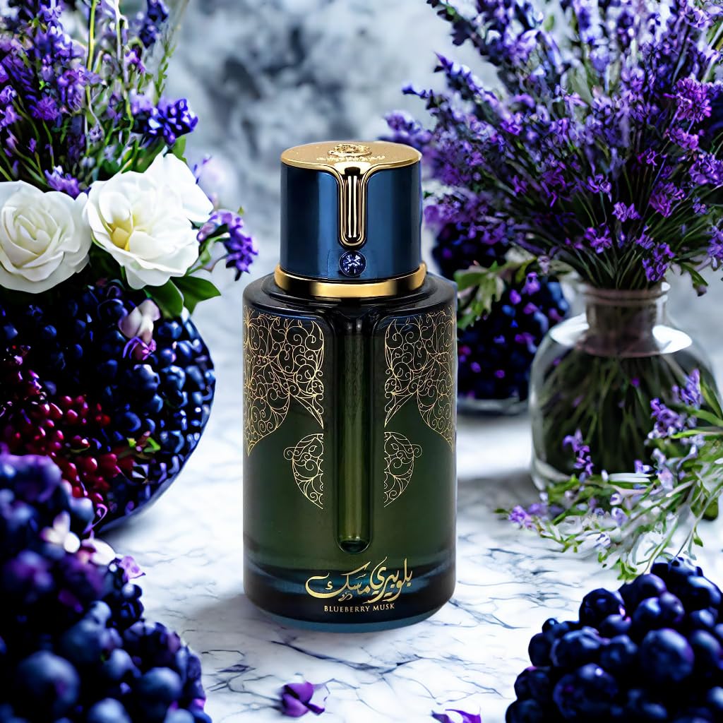 9 O'CLOCK BlueBerry Musk spray action for easy application