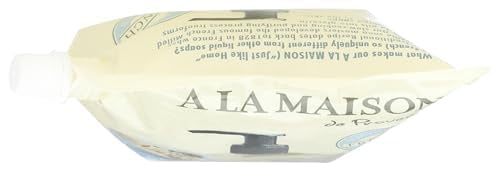 A LA MAISON plant-derived ingredients image highlighting natural oils for gentle, nourishing cleanse.