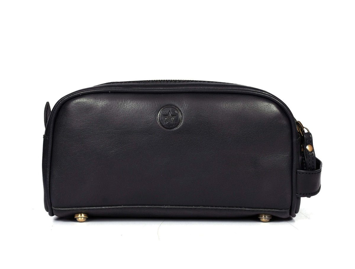 Aaron Leather Goods Vendimia Estilo 10in toiletry bag bottom studs prevent slips and scratches