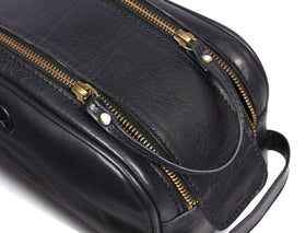 Aaron Leather Goods Vendimia Estilo 10in toiletry bag sturdy hardware and YKK zipper durability