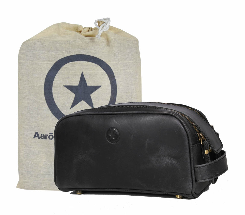 Aaron Leather Goods Vendimia Estilo 10-inch toiletry pouch with waterproof lining for travel organization.