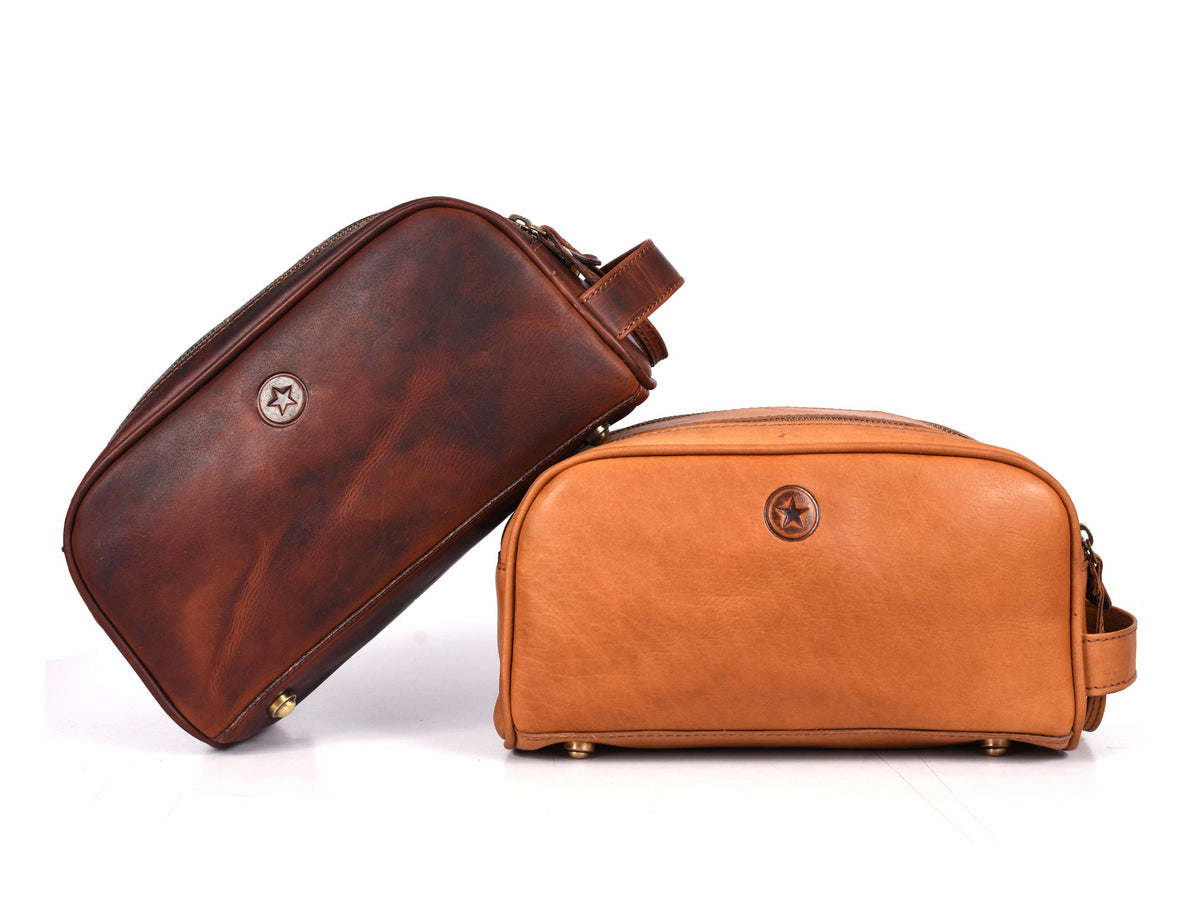 Aaron Leather Goods Vendimia Estilo 10-inch toiletry bag interior showing spacious layout