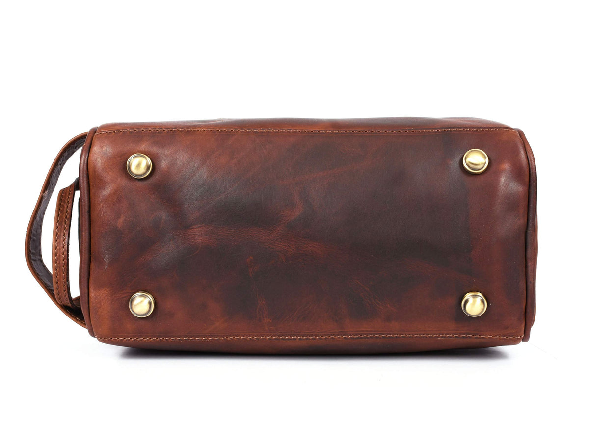 Aaron Leather Goods Vendimia Estilo buffalo leather texture close-up