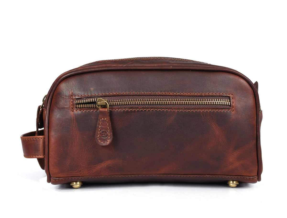 Aaron Leather Goods Vendimia Estilo vintage bottom studs protect the bag