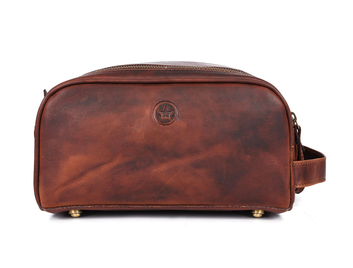 Aaron Leather Goods Vendimia Estilo waterproof lining protects toiletries on the go