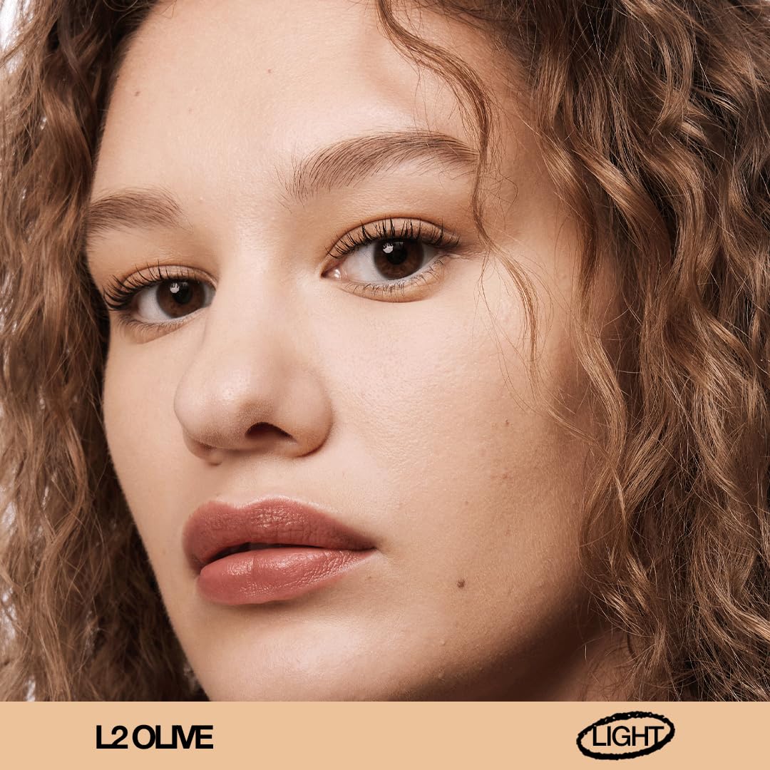 about-face THE PERFORMER olive doe-foot wand for precise, quick application.
