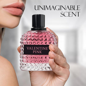 A CENTER Couple Set display, two full-size bottles ideal for gifts.