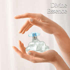 A Center Soft Cloud packaging box, gift-ready luxury.