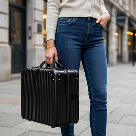 Acshio travel organizer keeping belongings neatly arranged on trips