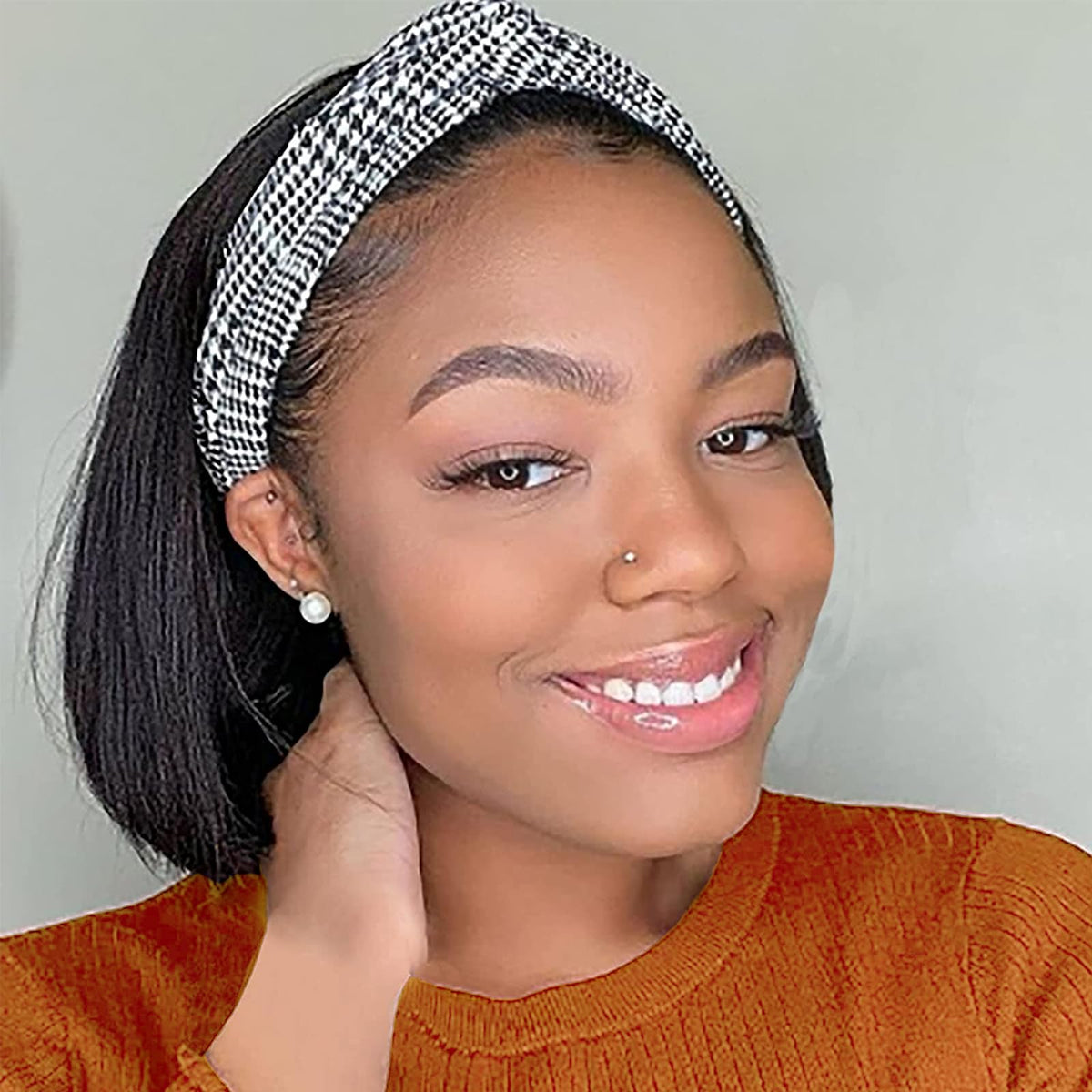 Adette Bob headband wig straight 8-inch in natural 1B shade for easy styling.