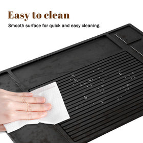 Adevar compact mat designed for small stations while keeping tools reachable.