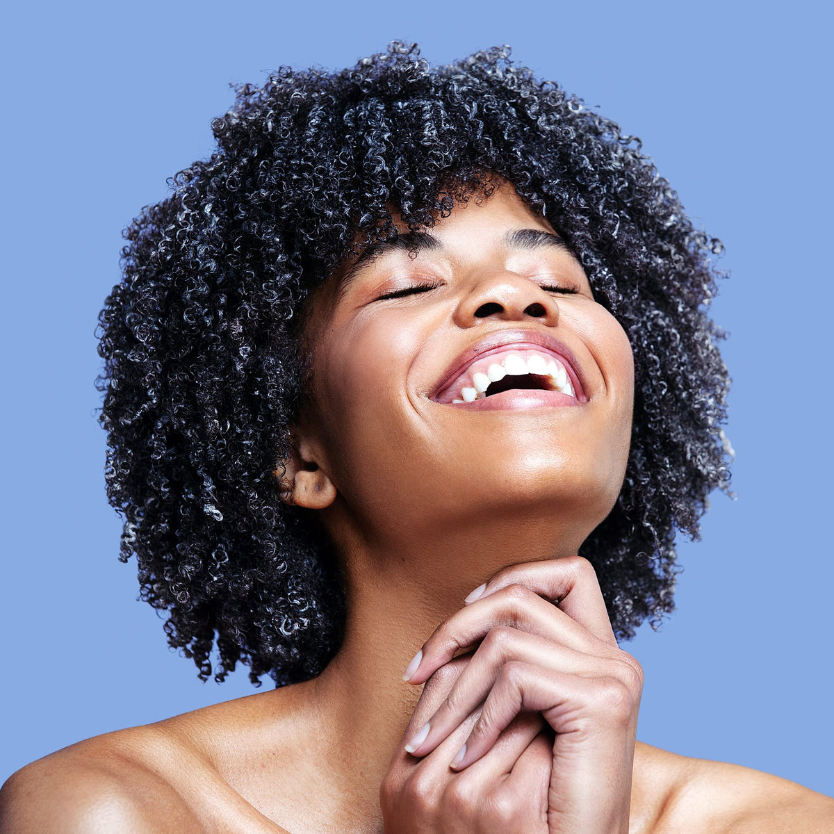 adwoa beauty Baomint during wash day routine for frizz control
