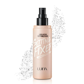 AEKYUNGLUNA LUNA setting spray bottle offers an all-day weightless finish.