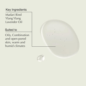 Aesop Amazing Face Cleanser foaming texture during wash