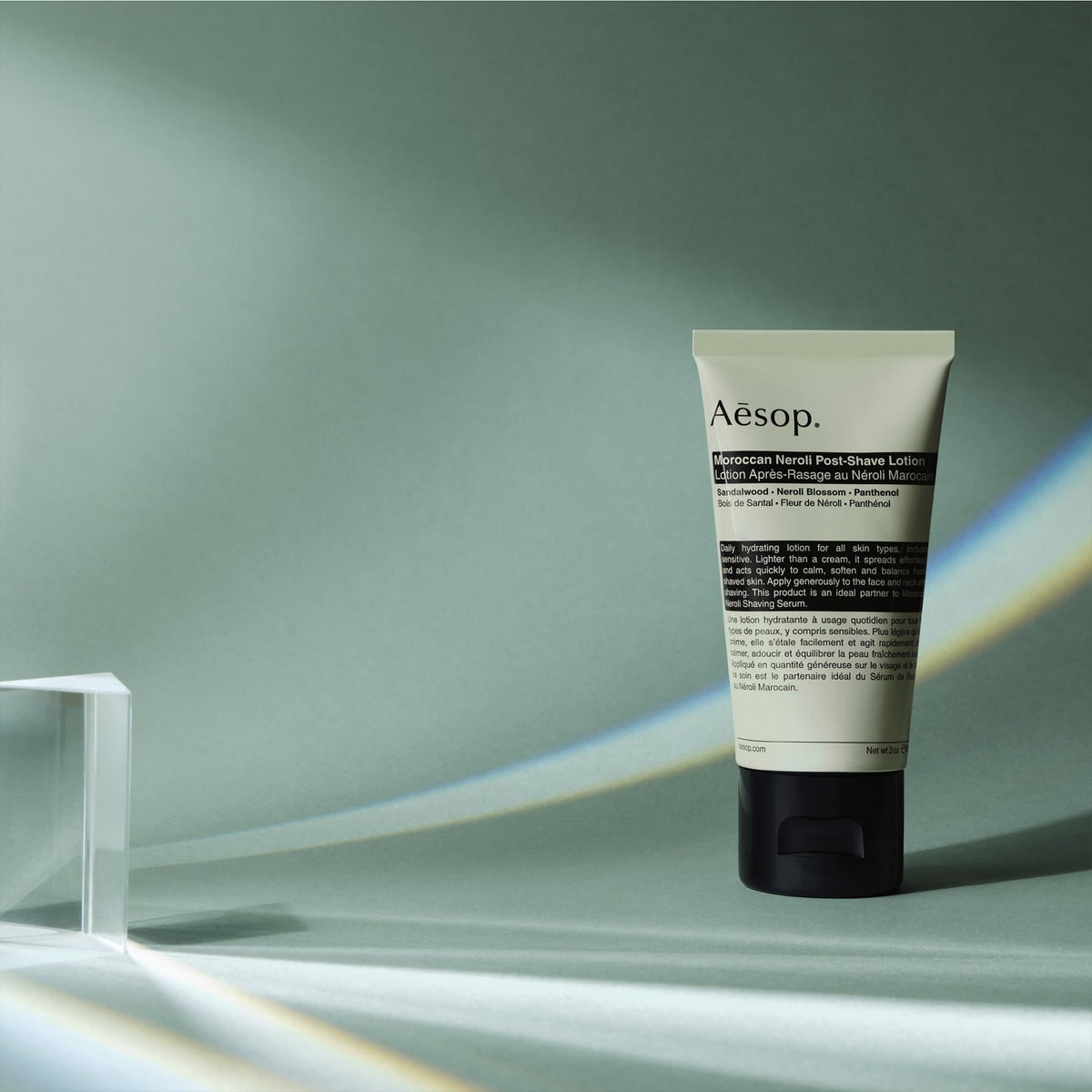 Aesop sandalwood ingredient detail emphasizes warm, soothing aroma.