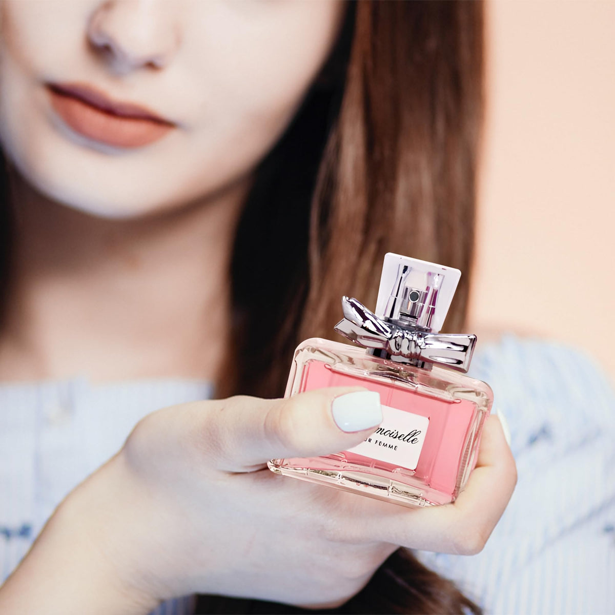 Afluxe Mademoiselle floral notes preview evokes a fresh aroma.