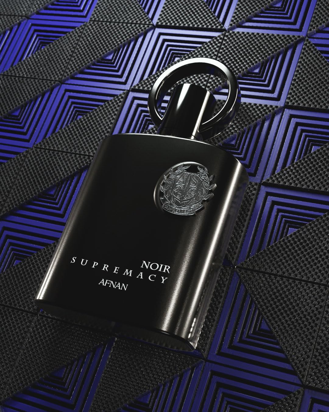 Afnan Supremacy Noir close-up label highlighting rich aroma notes