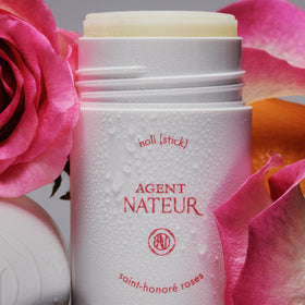 Apply holi Saint-Honoré Roses underarms for long-lasting freshness and odor control.