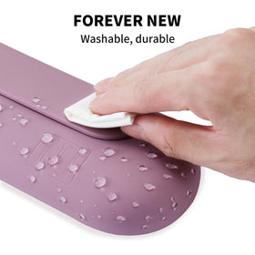 AGIKET easy-clean silicone brush holder cleans quickly with soap and water