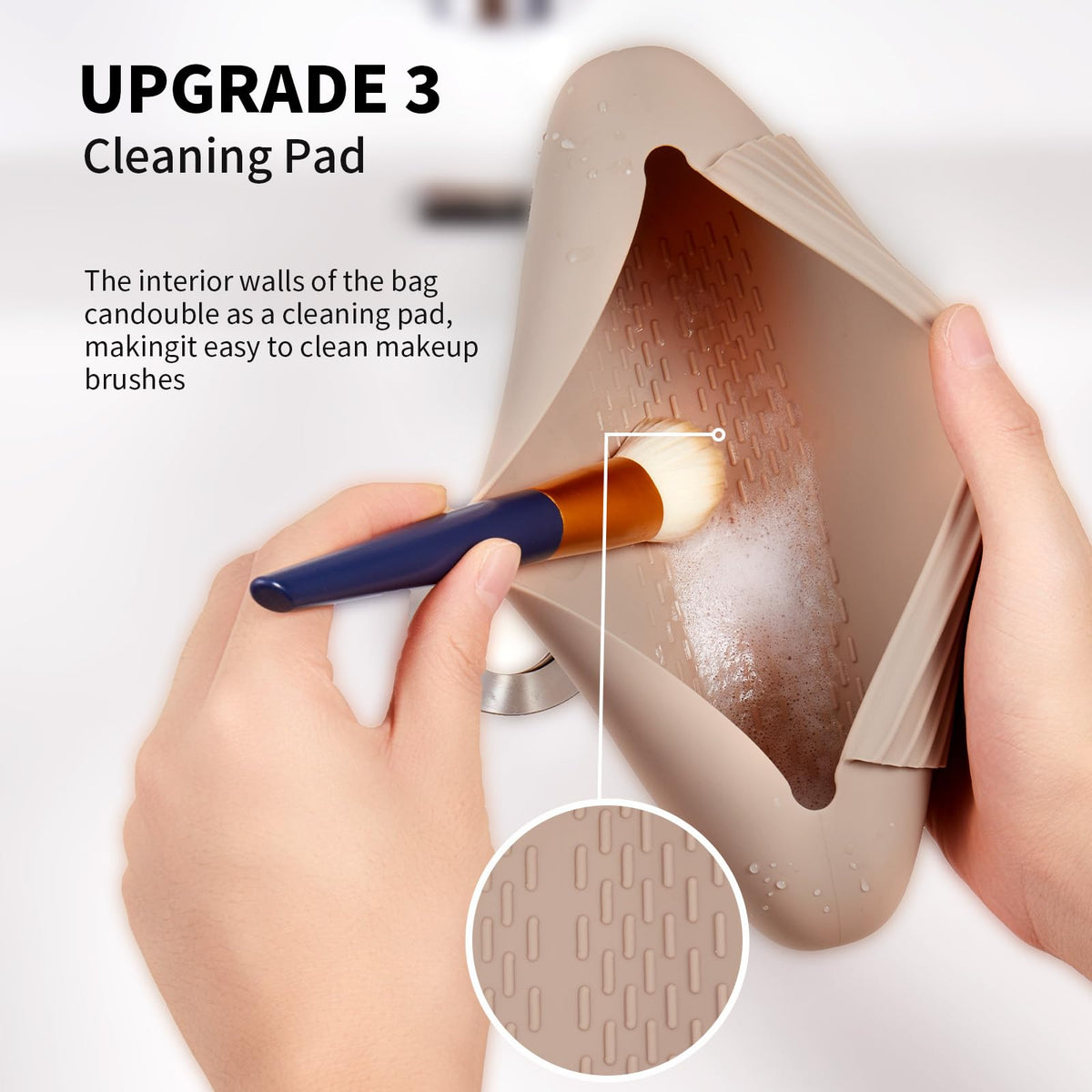 AGIKET travel-friendly makeup holder for on-the-go routines.