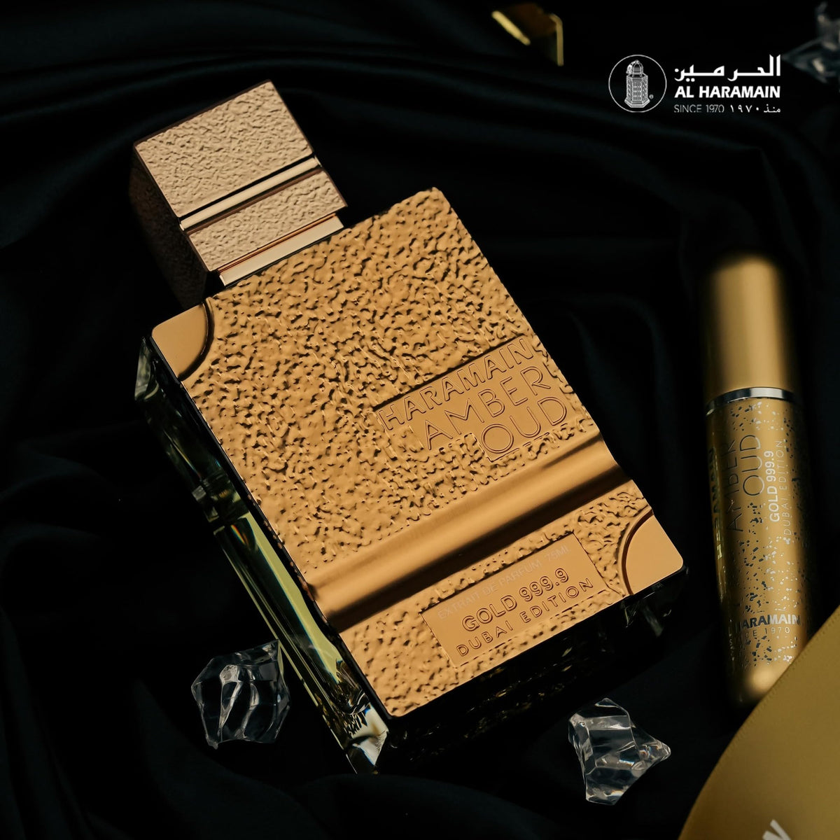 Gift-ready box emphasizes luxurious packaging for special occasions.