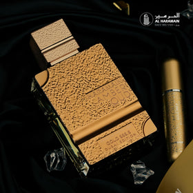 Gift-ready box emphasizes luxurious packaging for special occasions.