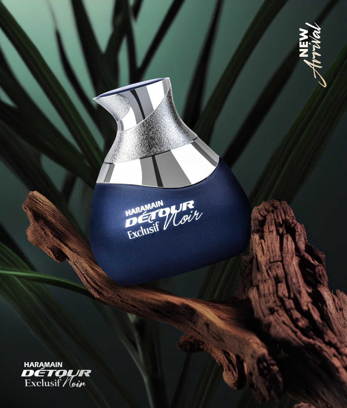 Gift-ready Detour Noir Exclusif box, ideal for special occasions.