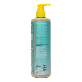 Alaffia Beautiful Curls lather image shows rich foam for defined waves