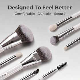 ALBEAUT dual-ended eyebrow brush helps shape and define brows.