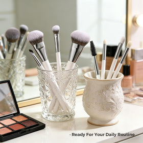 ALBEAUT wooden-handle brushes provide comfortable grip during makeup application.