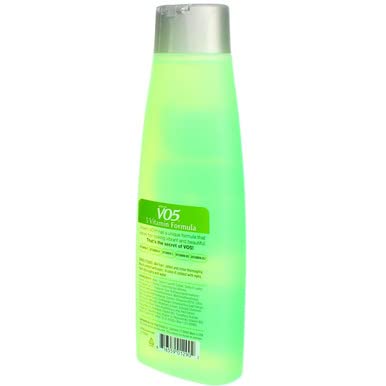 Alberto VO5 bottle with easy-pour cap for simple daily use.