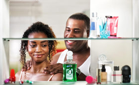 Alcolado Glacial Mentholated Splash Lotion hydrates skin during daily use.