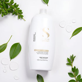 Alfaparf Milano Semi Di Lino Diamond glow effect demonstrates light reflection on color-treated hair
