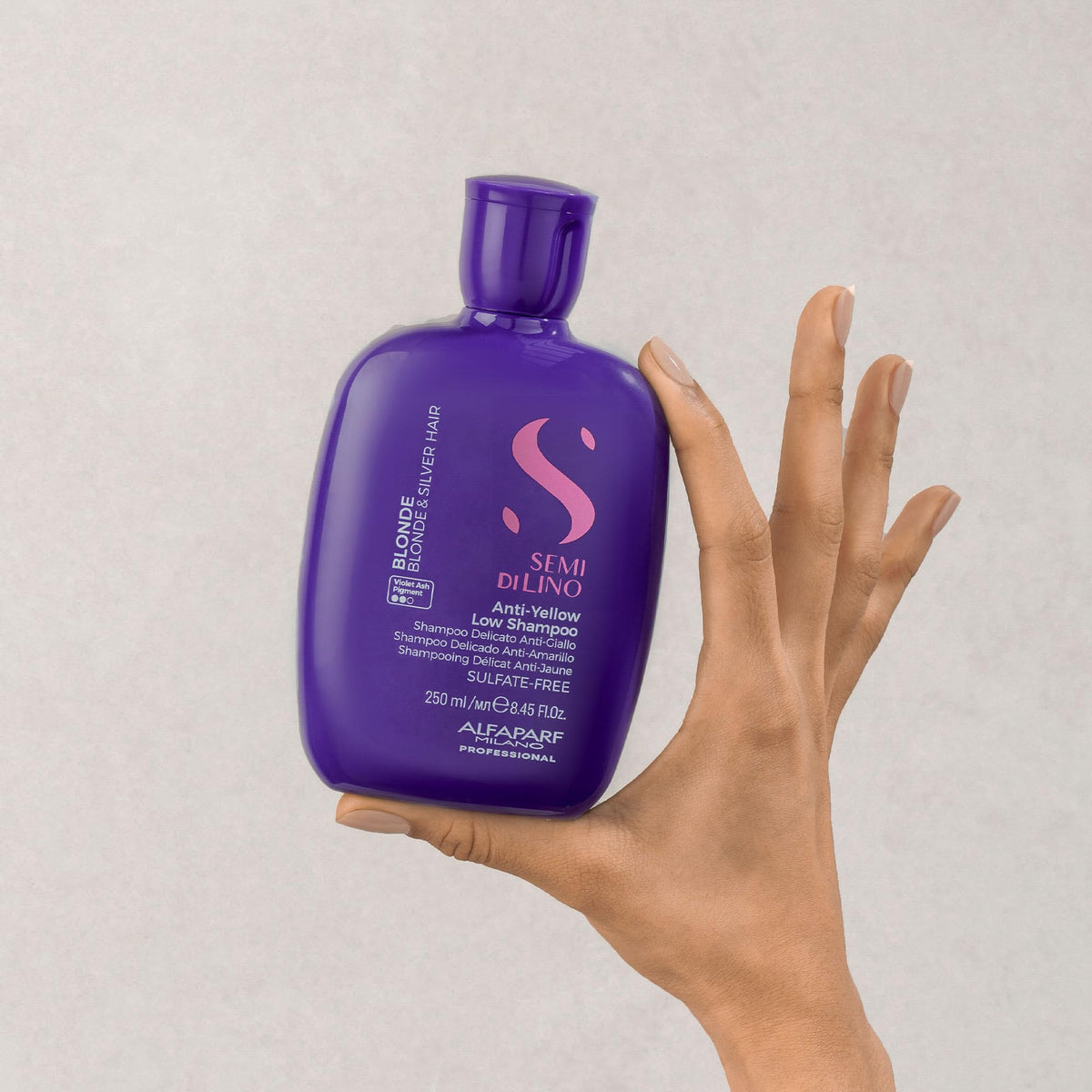 ALFAPARF Milano Semi di Lino Purple Shampoo neutralizes yellow tones to revitalize color