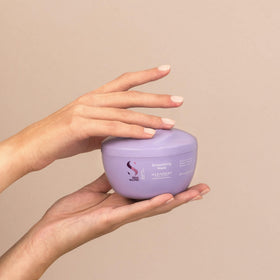 Smooth Mask packaging highlights vegan formula and recyclable materials.