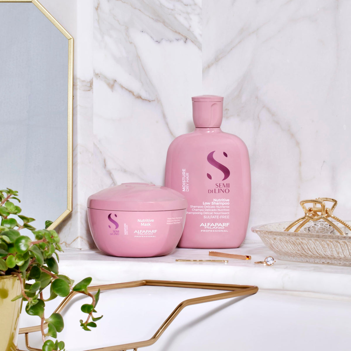 Sulfate-free badge on ALFAPARF MILANO product packaging