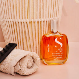 ALFAPARF MILANO Semi di Lino Smoothing Oil hibiscus extract for softer, more manageable hair.