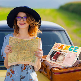 AliceSet travel-friendly toiletry pouch for daily use and organization.