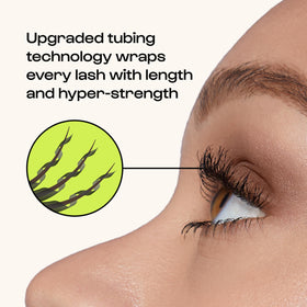 ALLEYOOP Tubing Mascara Brown lashes-before – before shot shows natural lash length.