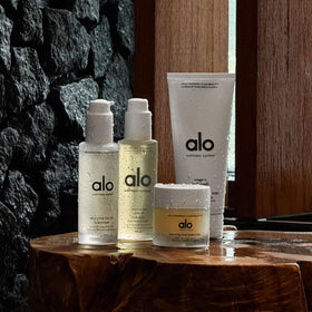 Alo Mega-C Body Wash creamy rinse highlighting avocado and marula oils for nourished skin.
