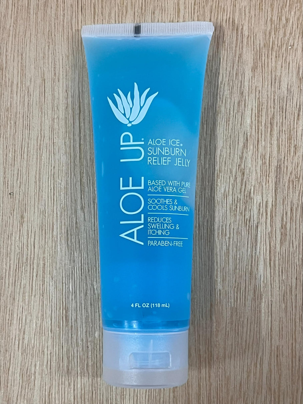 ALOE UP Fragrance-free, alcohol-free gel suitable for sensitive skin.