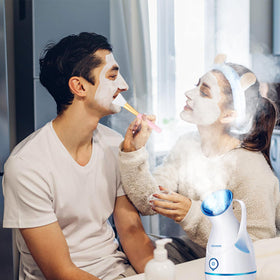 Amconsure easy one-button operation for simple everyday skincare.