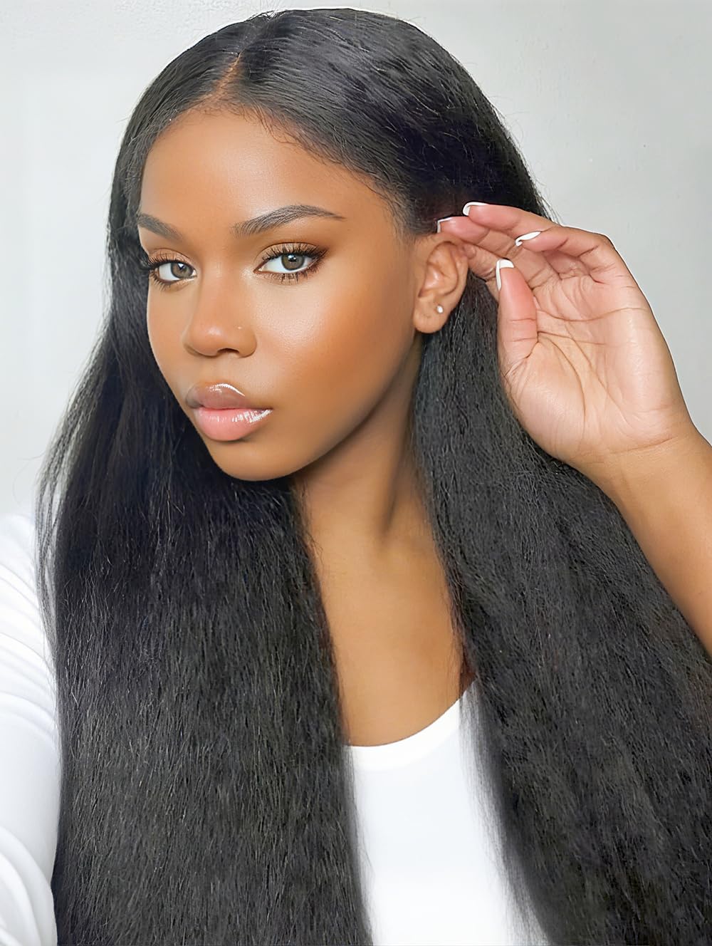 Aminow Kinky Straight Lace Front Wig shows a wide 13x6 parting area.