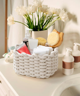 AmorousCat natural cotton material is safe for cosmetics and baby essentials.