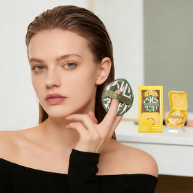 AMORTALS Makeup Blender for daily use and travel touch-ups.