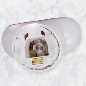 ANAKEL HOME waterproof head for wet and dry use with anti-slip grip.
