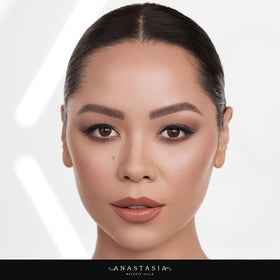 Anastasia Beverly Hills Shell Lace brow arch definition with the duo pencil