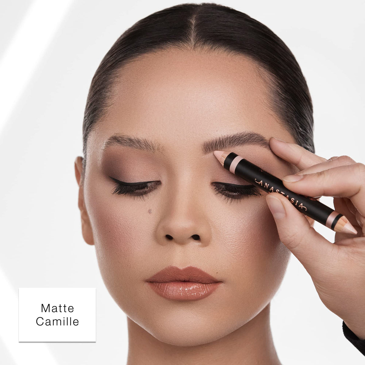 Anastasia Beverly Hills Highlighting Duo Pencil dual ends ready for defining arches