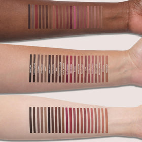 Anastasia Beverly Hills Lip Liner Afterdust delivers smooth velvet-matte finish and comfort.